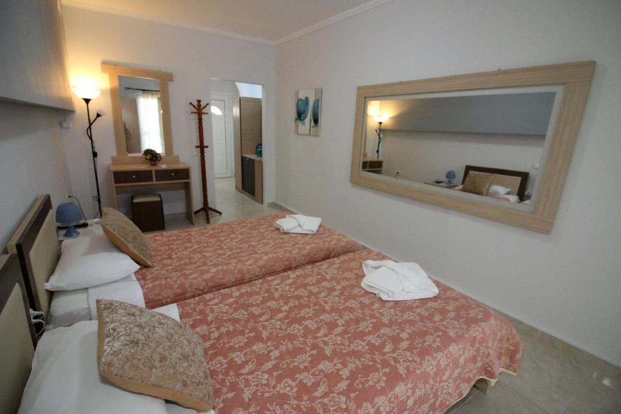 Aparthotel Santa Barbara Lakis 3*