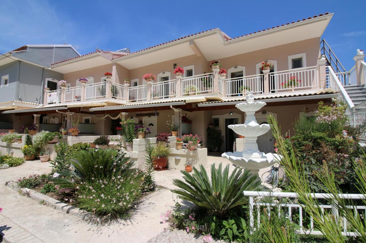 Santa Barbara Lakis Aparthotel
