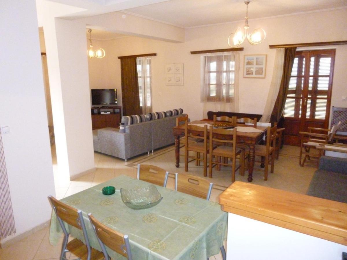 αλωνι Holiday home *