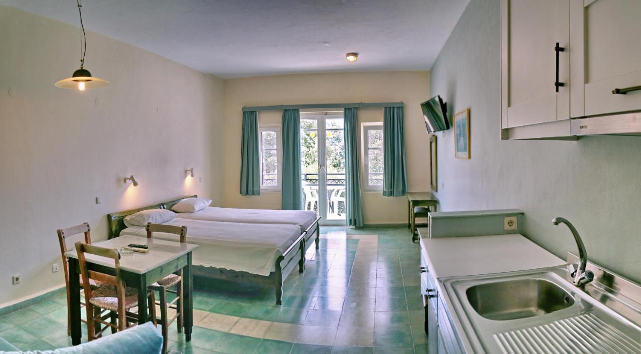 Panselinos Aparthotel 3*