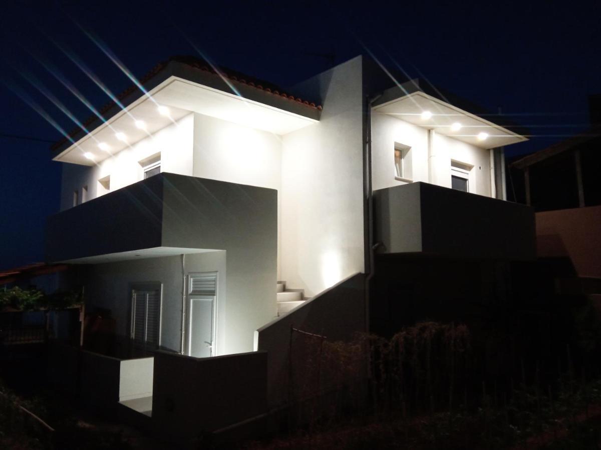 Seaside Luxury *