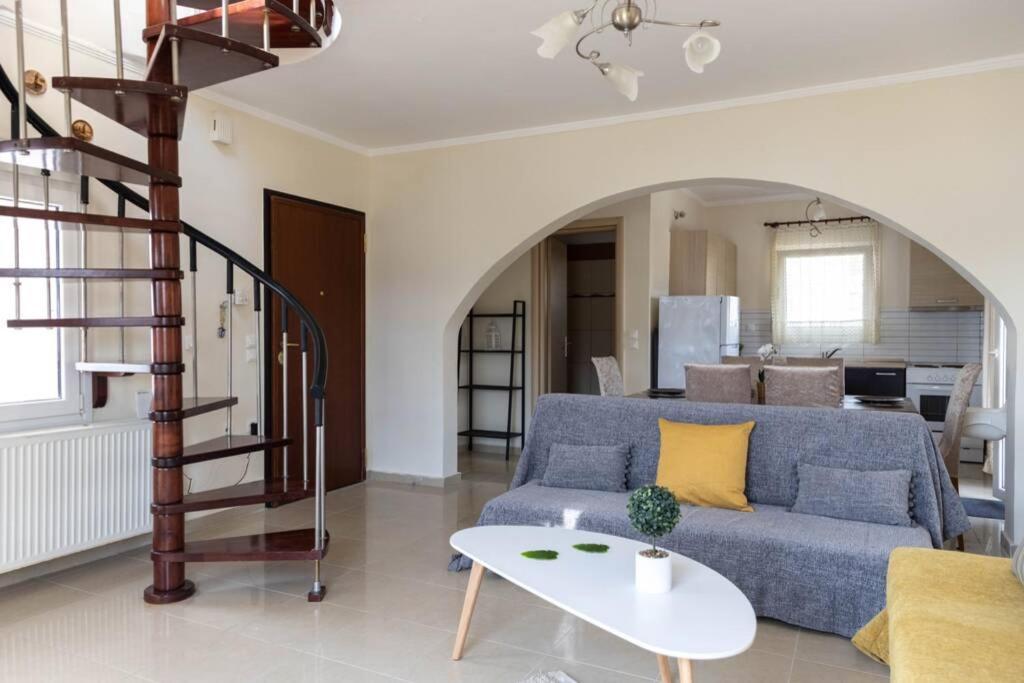Apartment Port View House-comfy Family Apartment-panoramic View