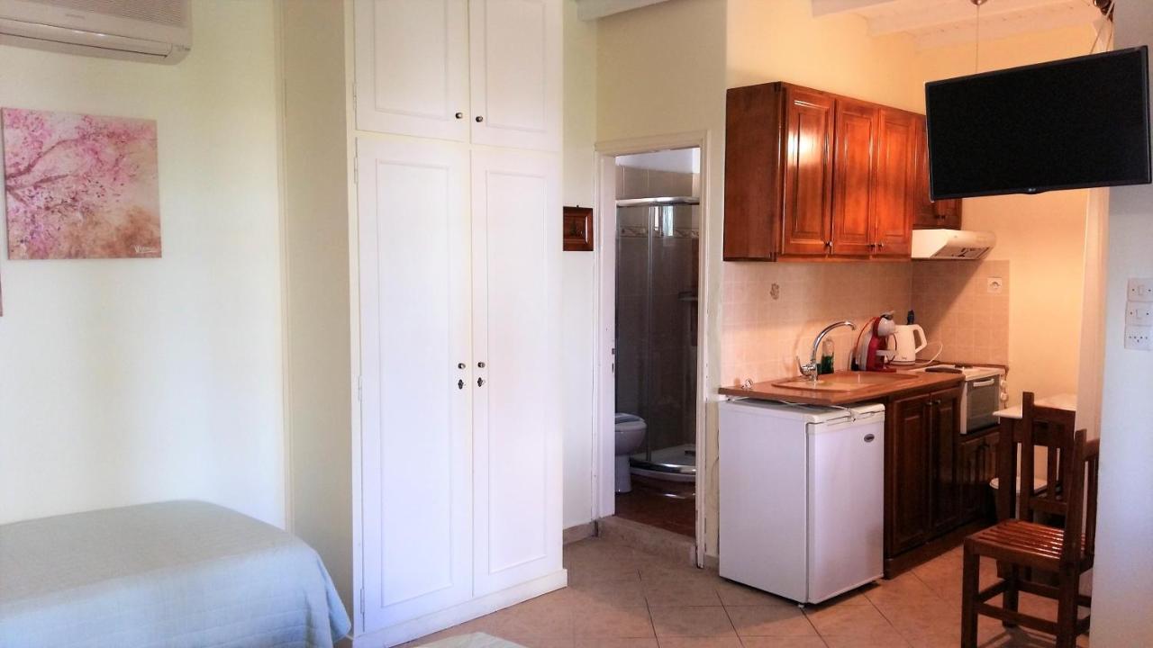 Philippos Aparthotel Nikiana