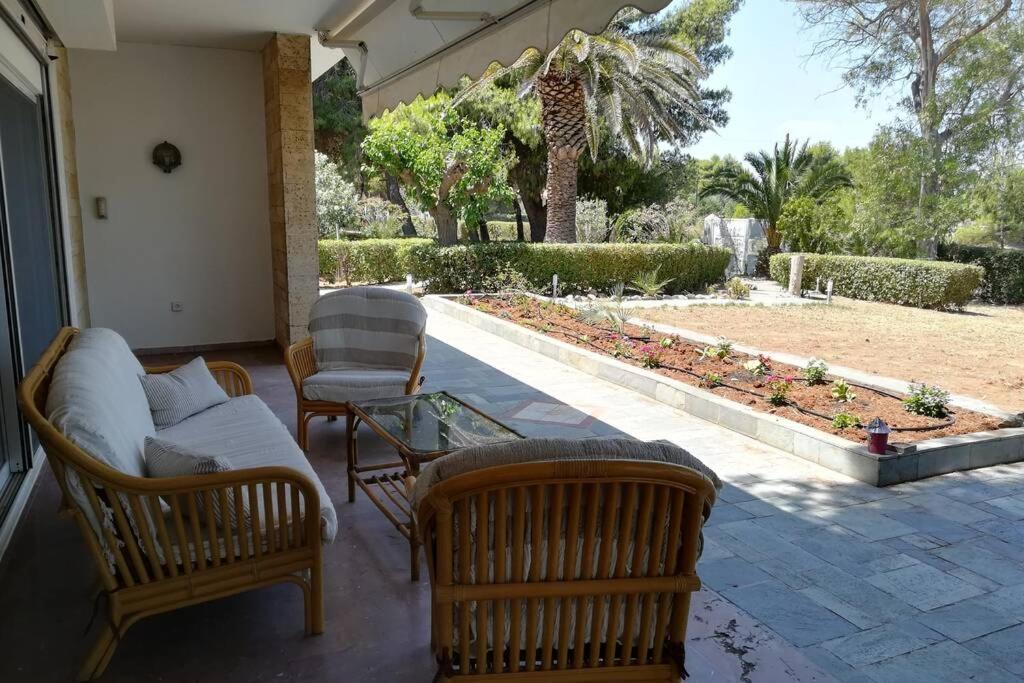 Villa Pine Tree Beachfront Drosia (Central Greece)
