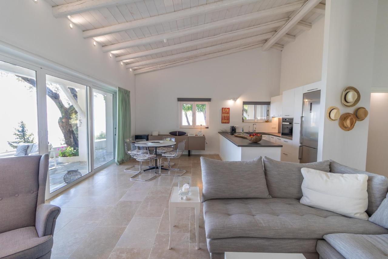Zoela Corfu - 2 Seperate With Full Privacy Gastouri (Corfu)