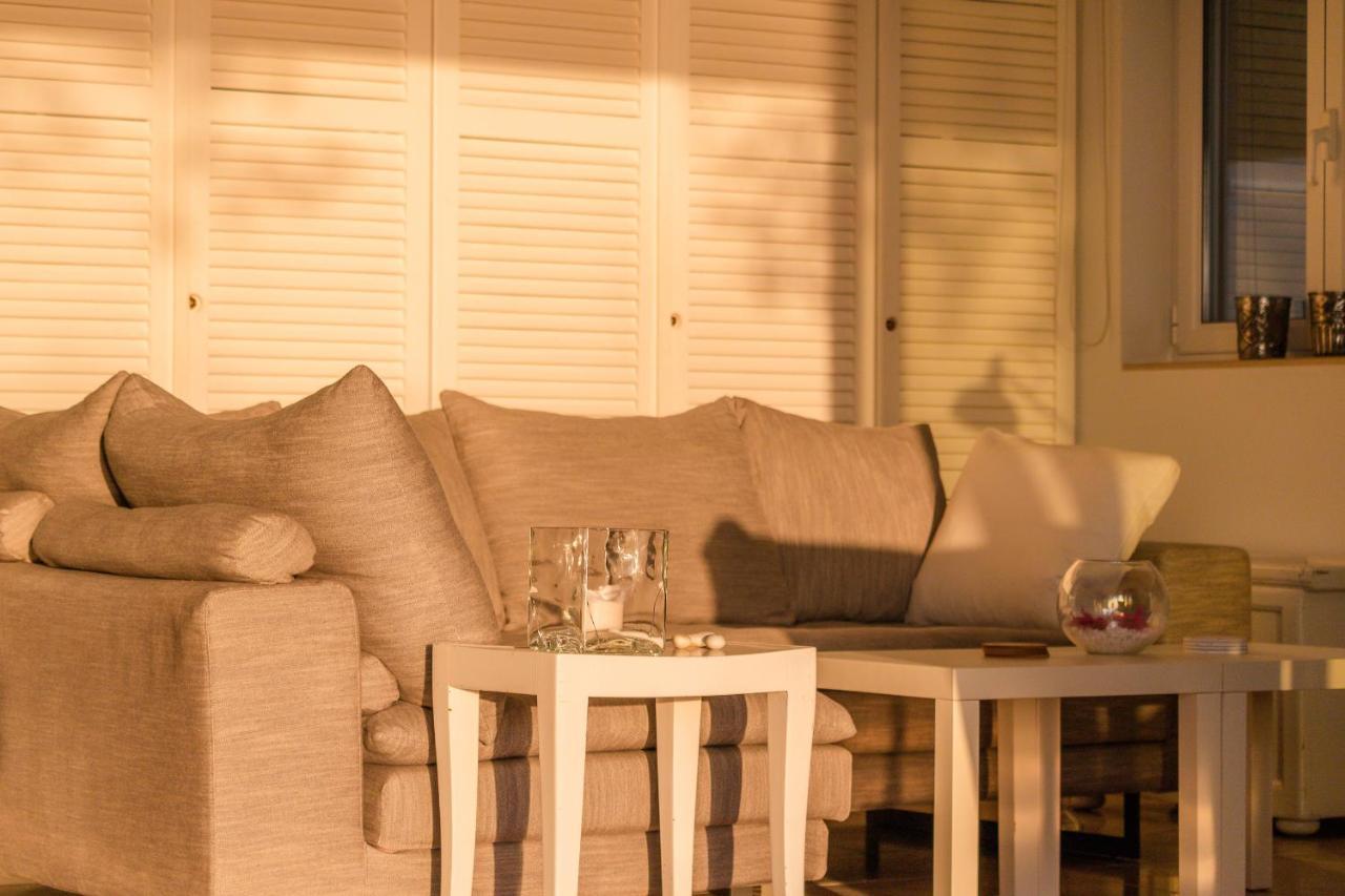 Zoela Corfu - 2 Seperate With Full Privacy *