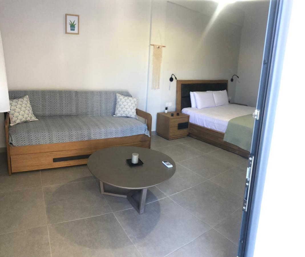Aurora Aparthotel *