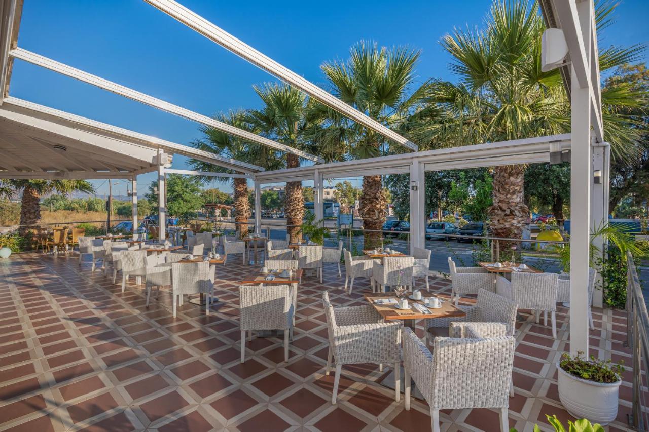 Delfina Boutique Aparthotel 4*