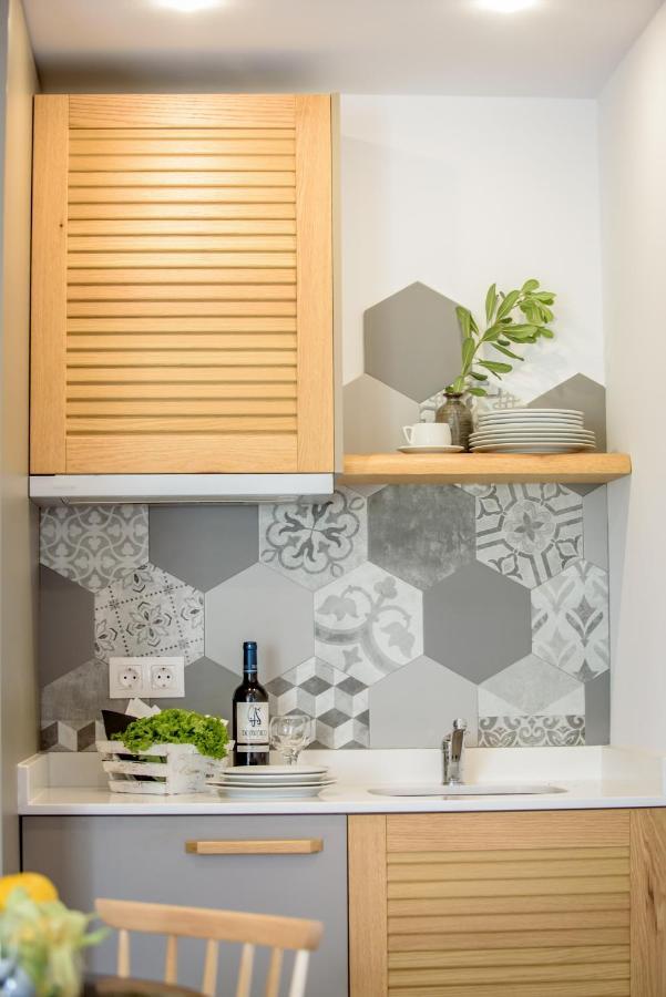 Laia Seafront Luxury Apartment