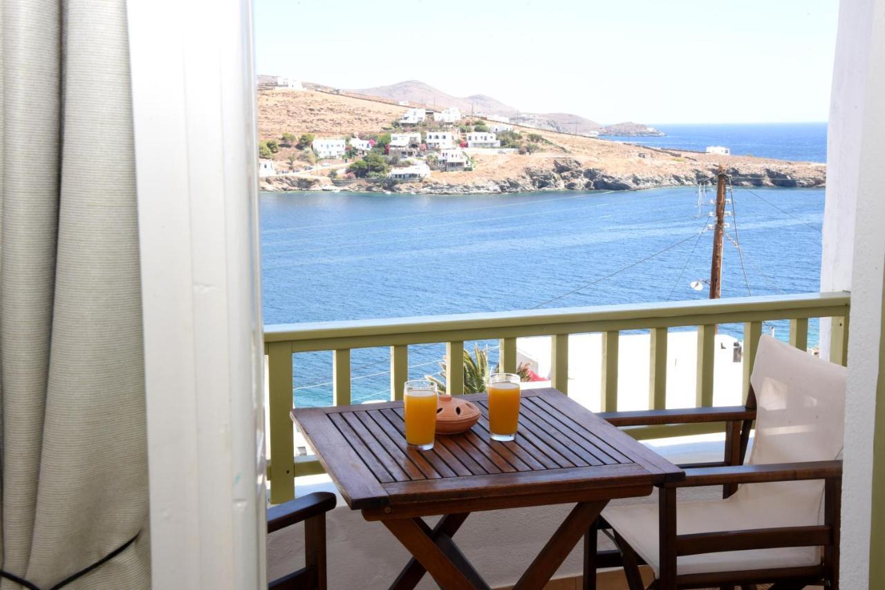 Nefeli Kythnos * Loutra (Kythnos)