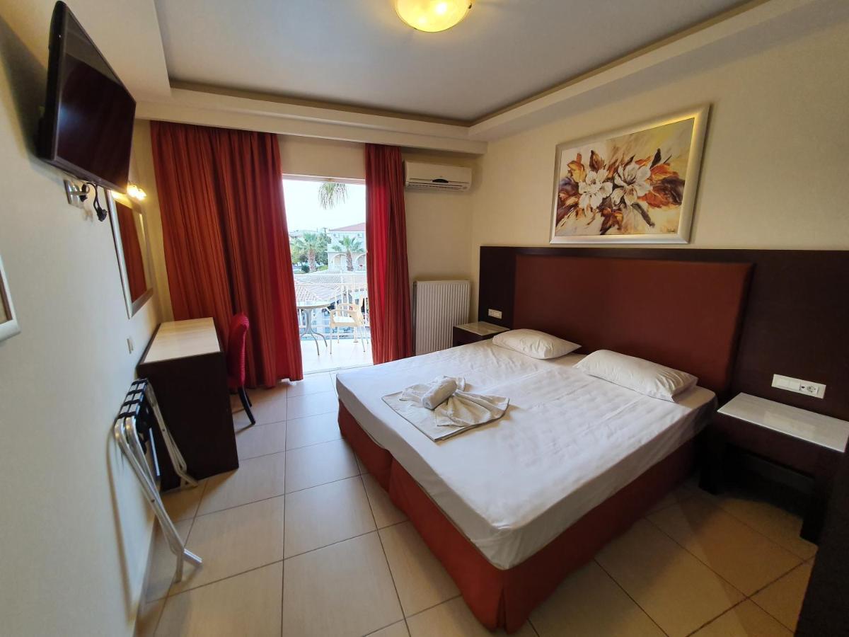 Vivian Hotel