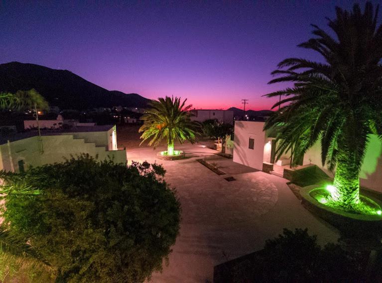Ancient Meropia, * Apollonia (Sifnos)