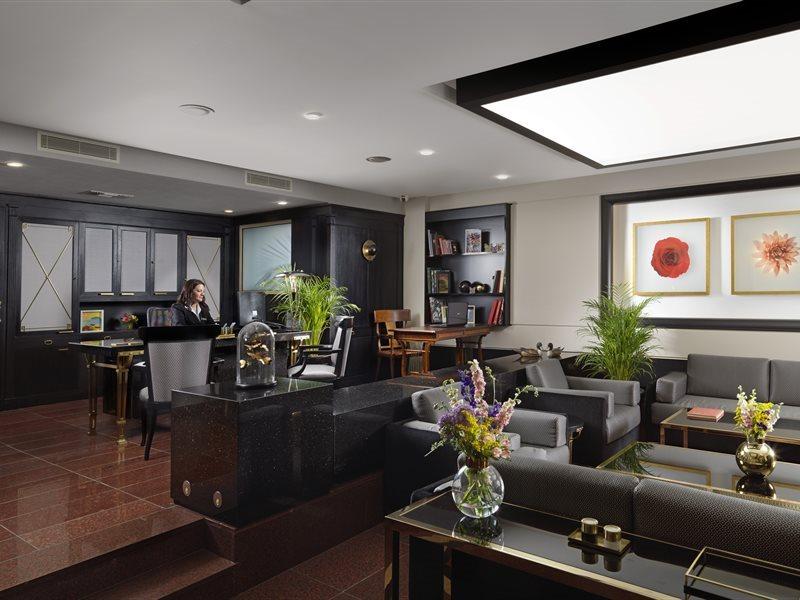 Holiday Suites