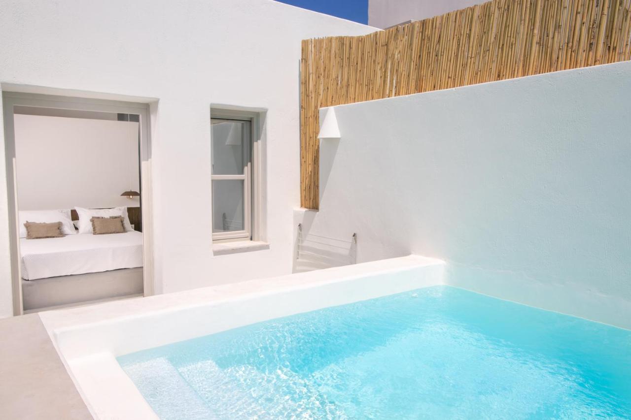 Thimari * Fira (Santorini)