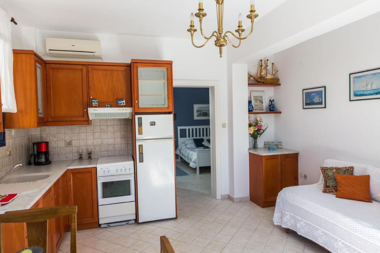 Guest house Euphoria In Aegina, A' Marathonas Bay Aegina