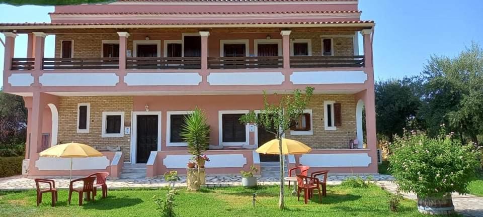 Apartment Olga's Garden Almiros Beach