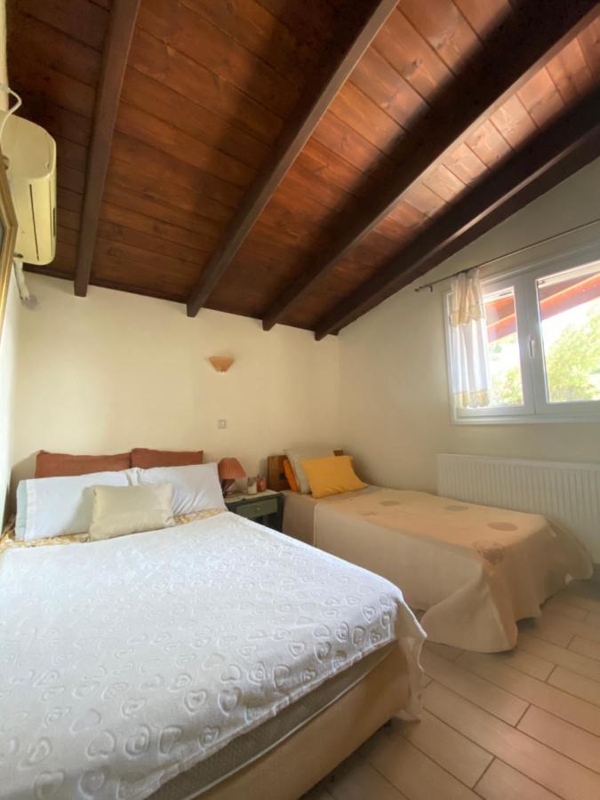 Holiday home Manos' Traditional Maisonette *