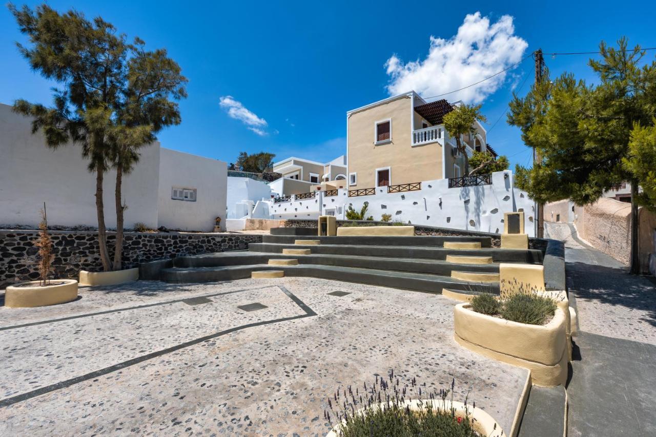 Vinas Place Center Hotel