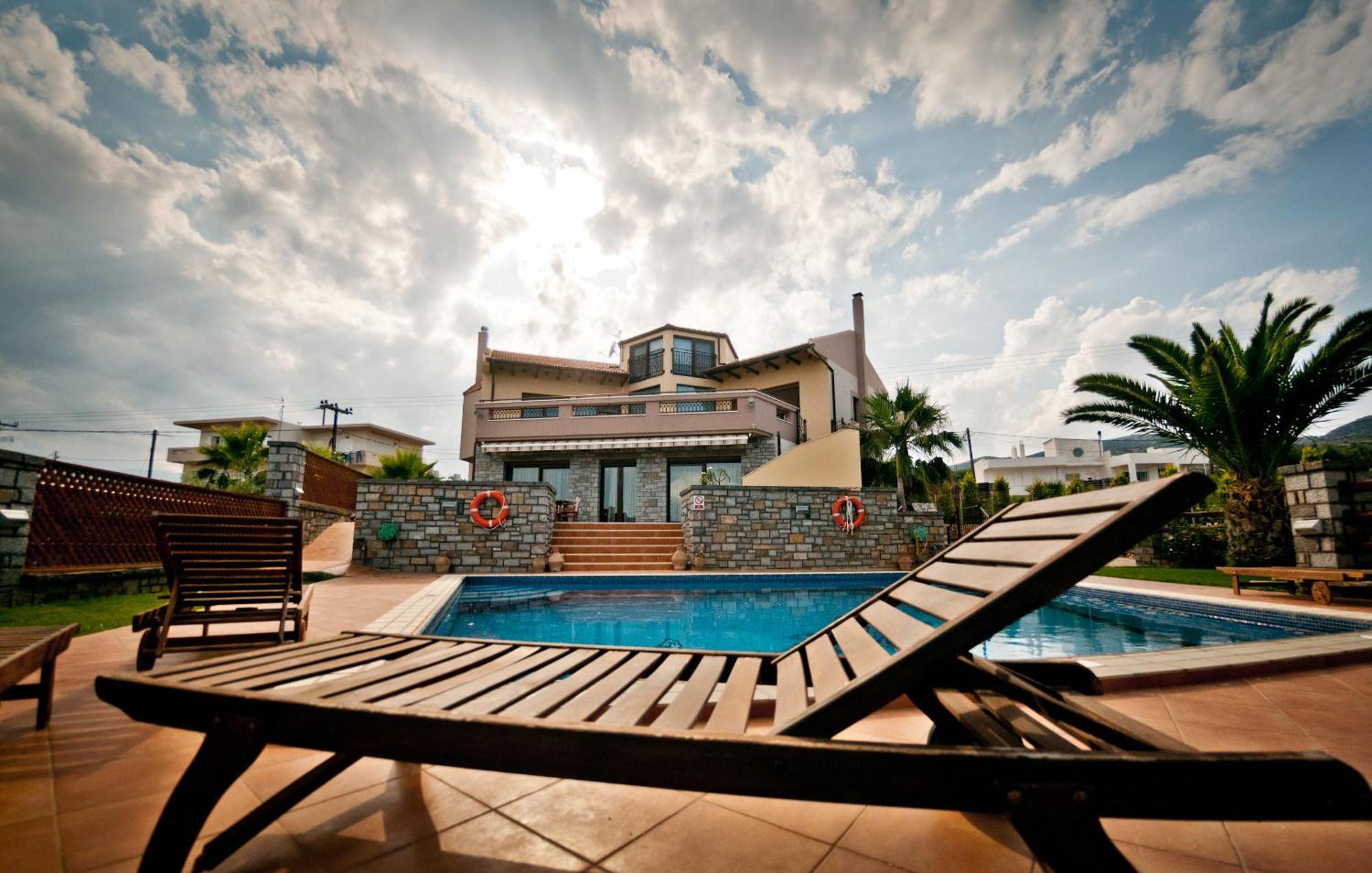 Villa St. Nicolas & Theano *