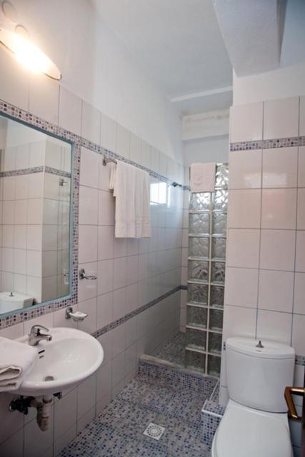 Nepheli Hotel