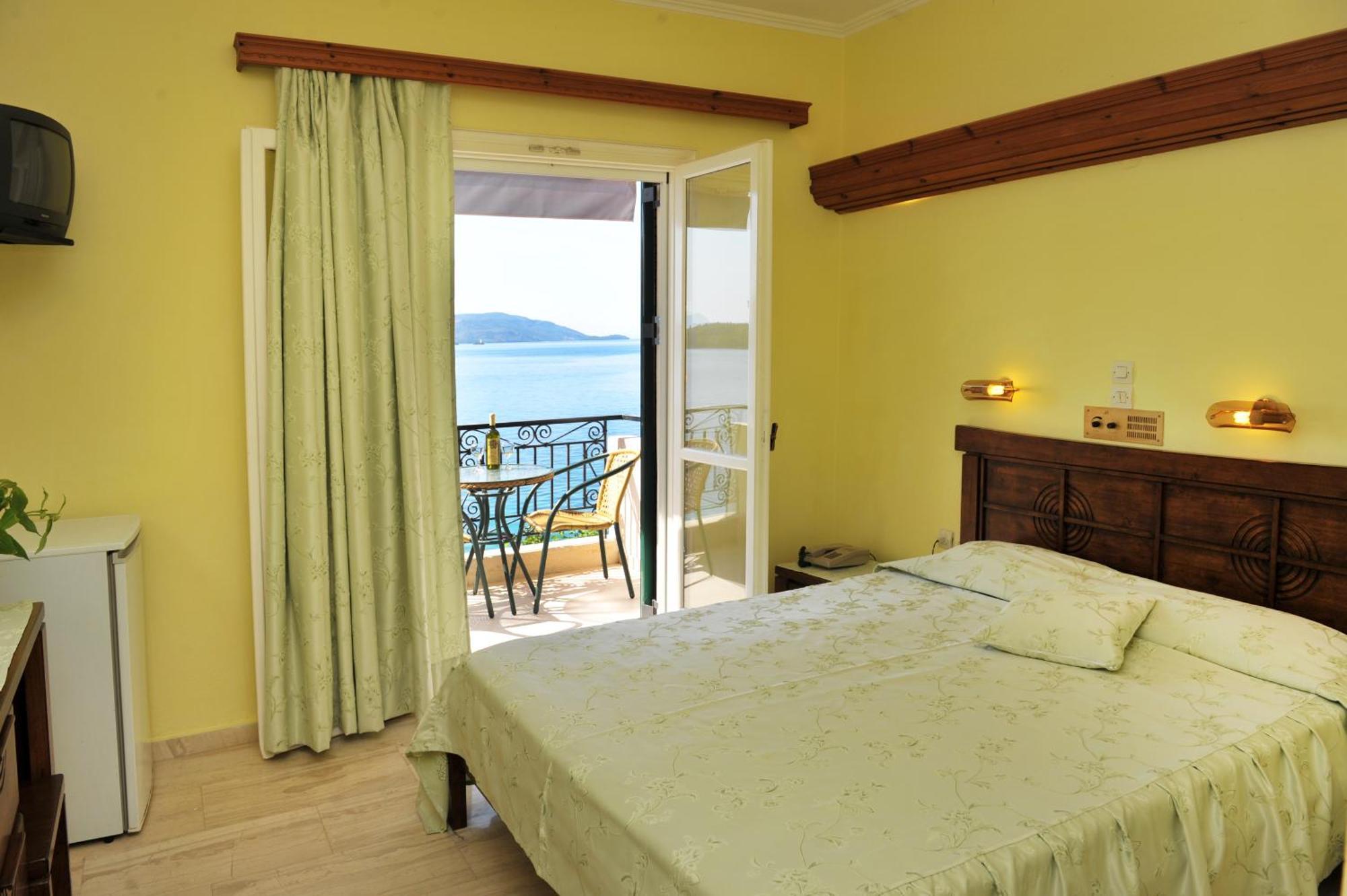 Logan's Nydri (Lefkada)