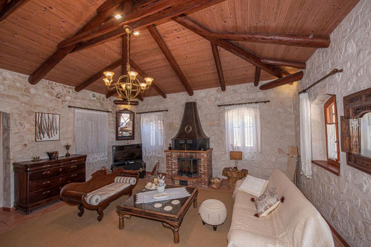 Wild Oak Estate - Stunning Views At A Dreamy Location, By Zantewize *