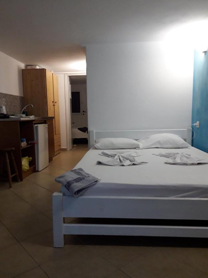 Sofia Aparthotel Agia Anna (Naxos)