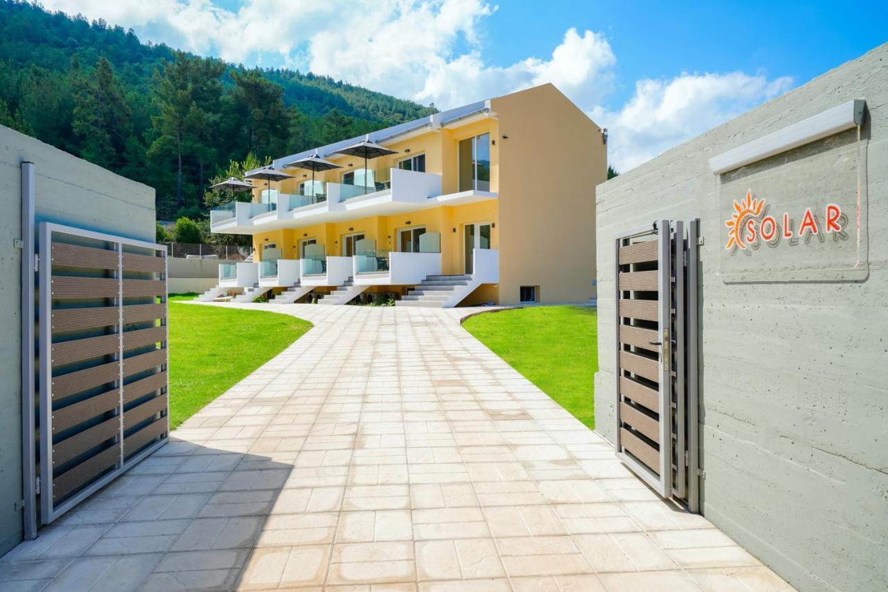 Solar Hotel *