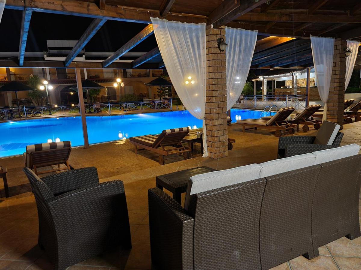 Kalamitsi Aparthotel