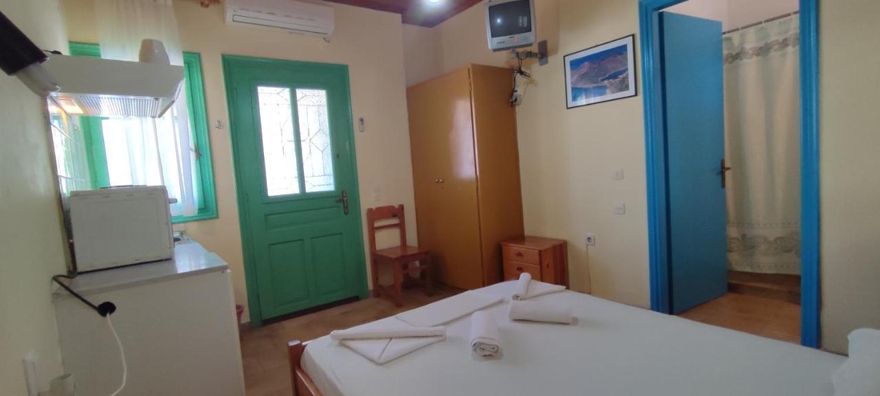 Spiros Aparthotel