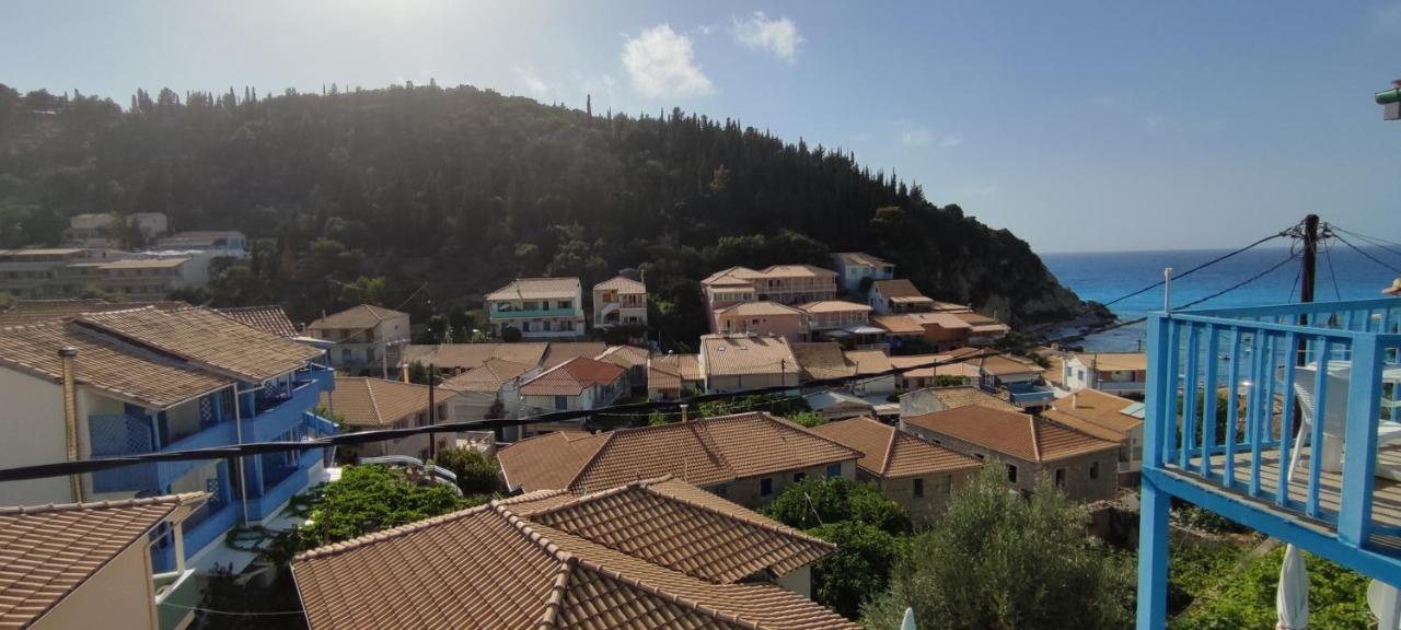 Spiros Agios Nikitas