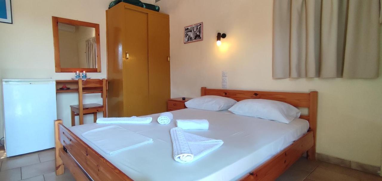 Spiros Aparthotel Agios Nikitas