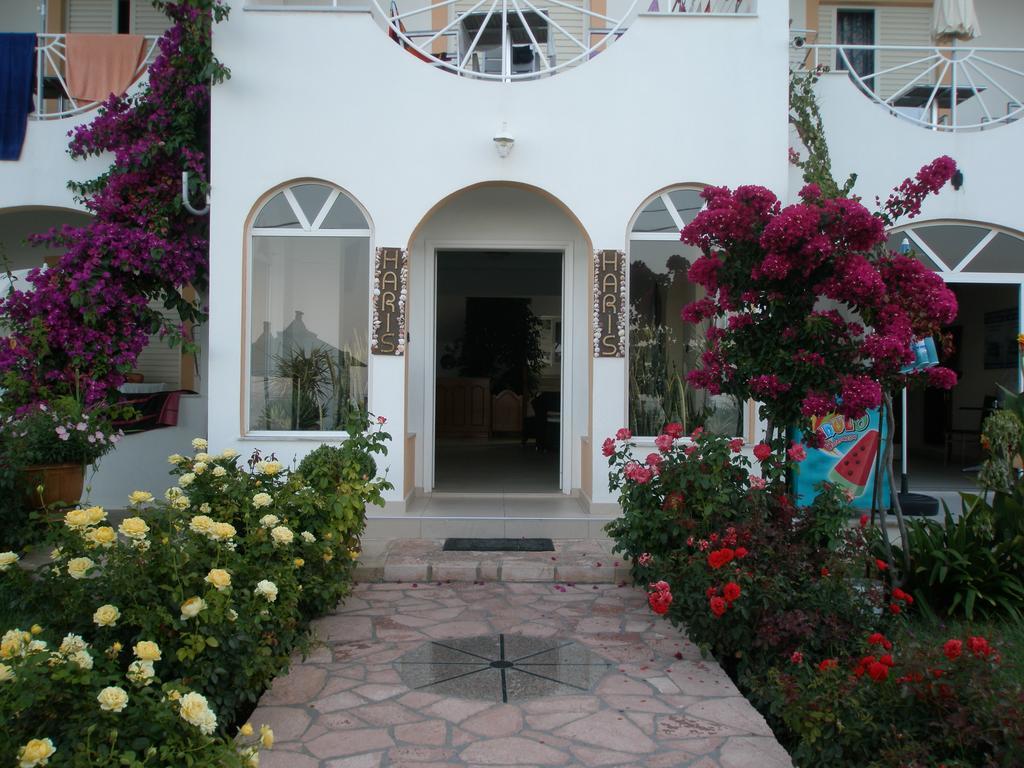 Aparthotel Haris And 3*