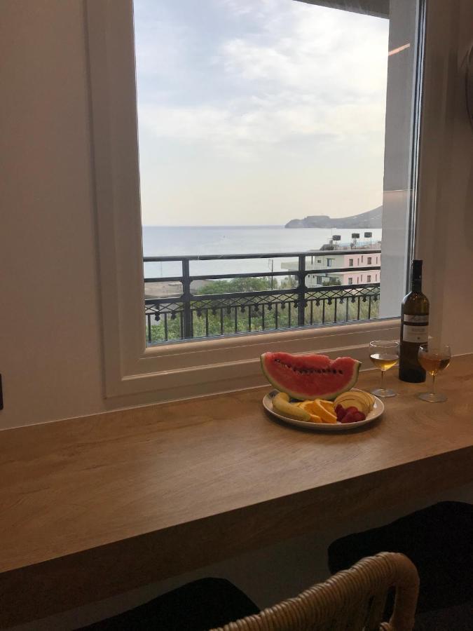 Blue Sea Apartment *