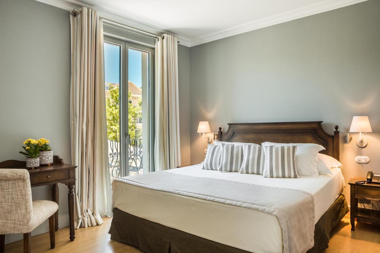 Aenos Hotel 4*