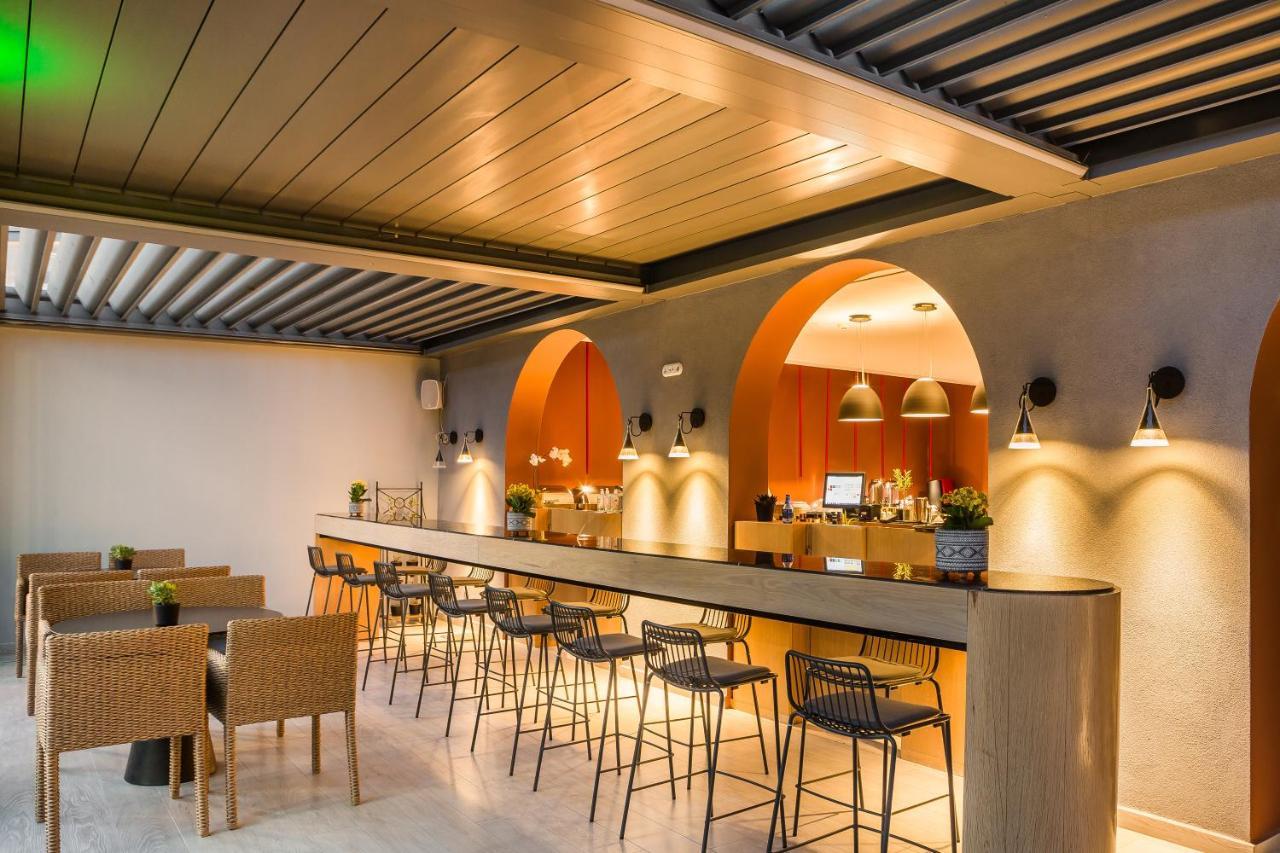 Aenos Hotel 4*