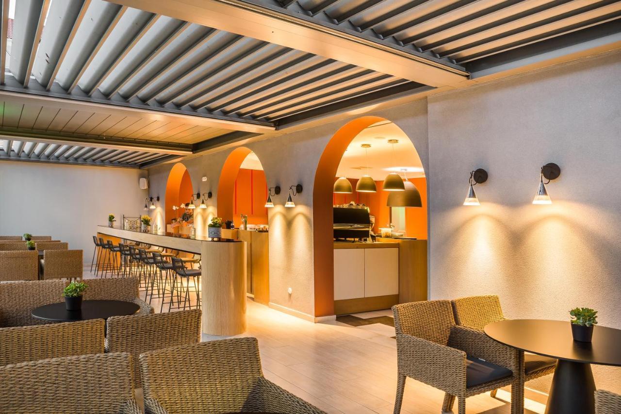 Aenos Hotel