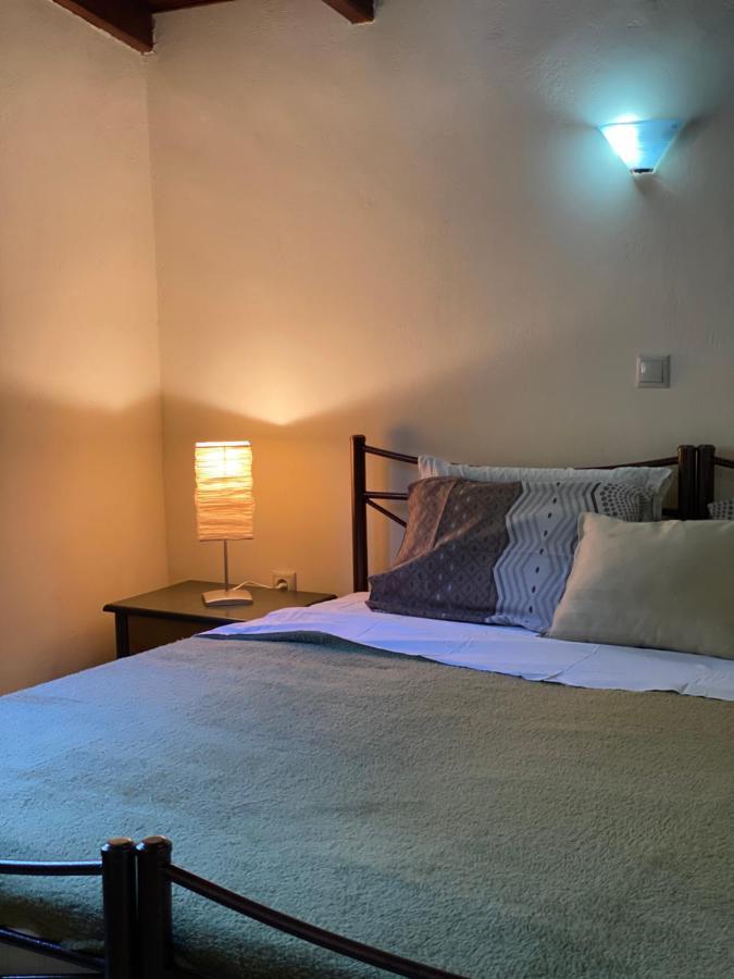 Manos' Traditional Maisonette Holiday home *