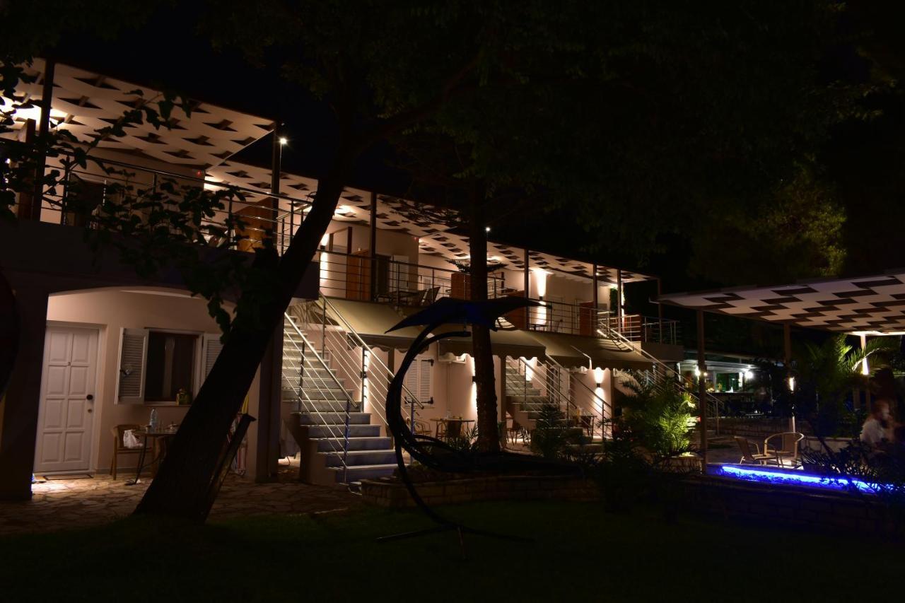 Flisvos Seaside Apartments 3*