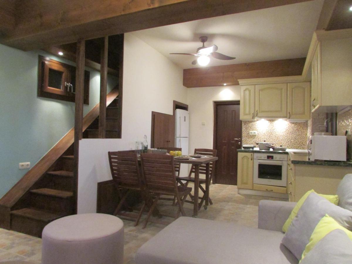 Holiday home το σπιτι με την σπηλιά