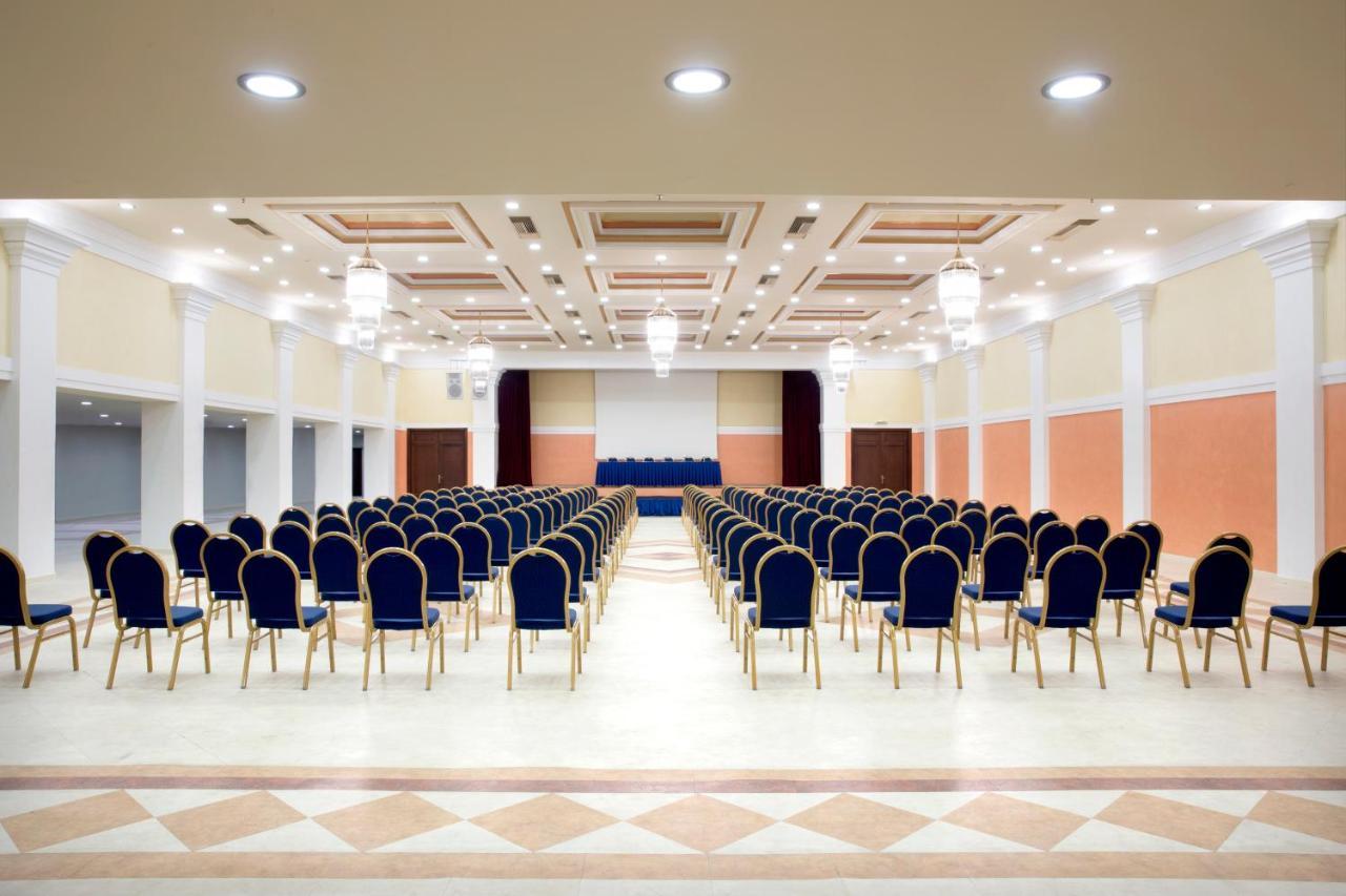 & Hotel 4*