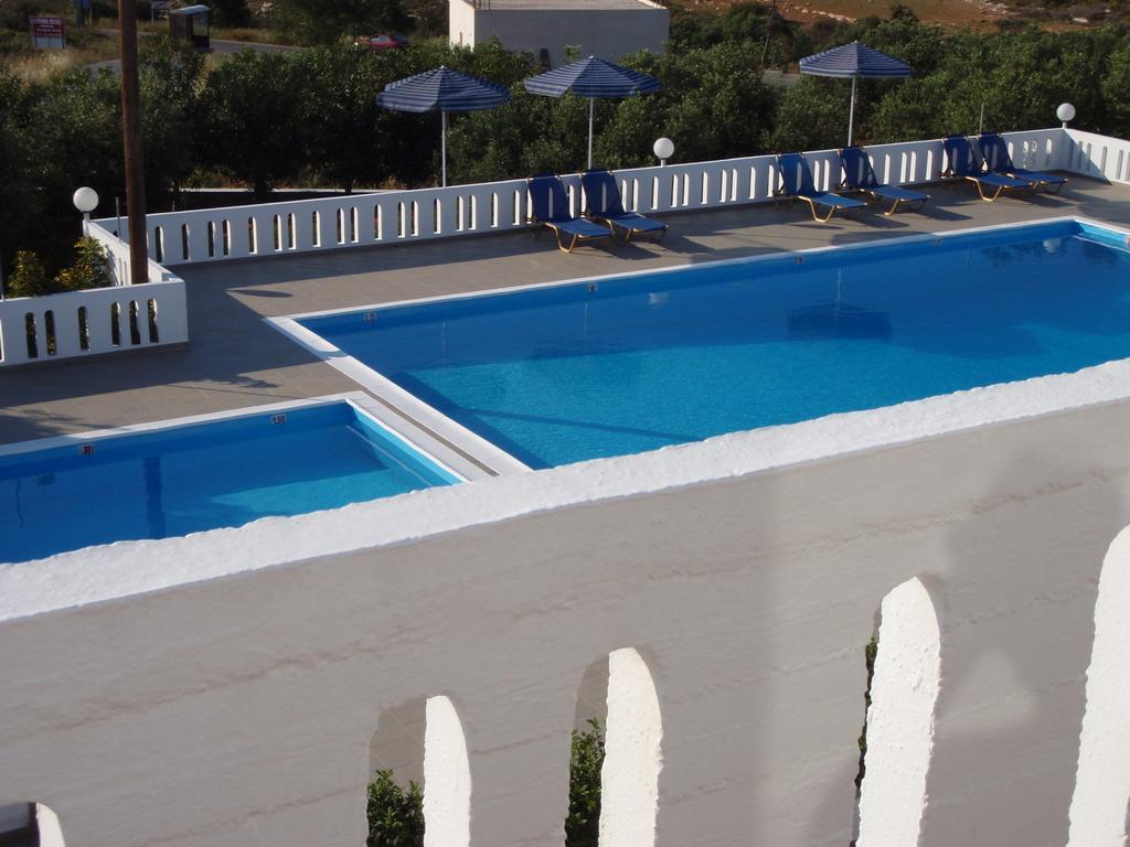 Villas Michalis Aparthotel 3*