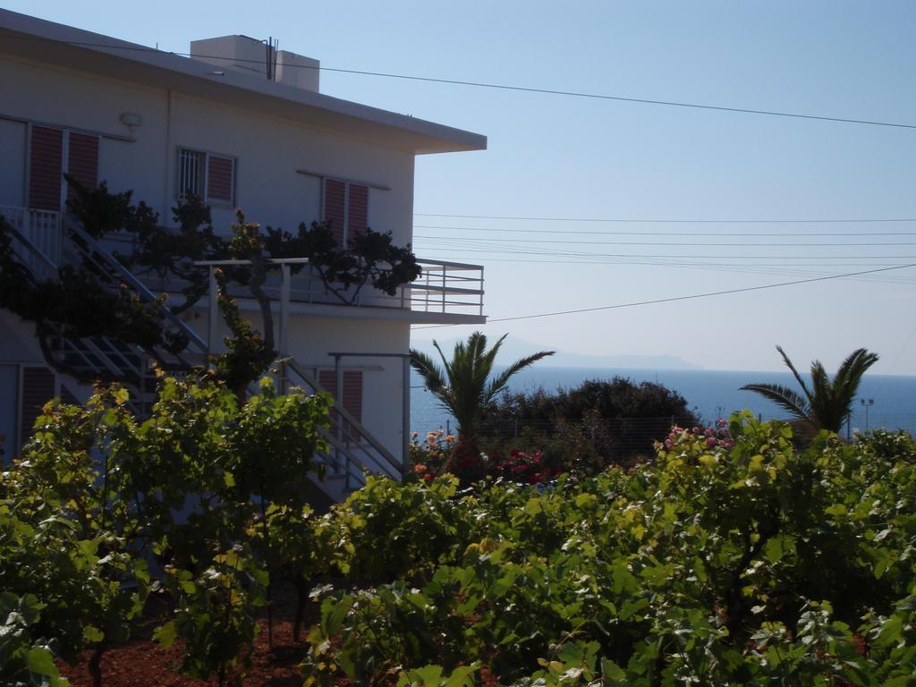 Villas Michalis 3* Chorafakia