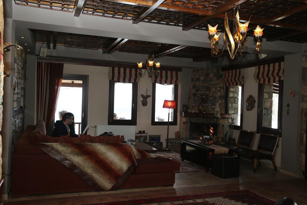 Pandion Luxury Boutique Hotel & Suites With Spa Hotel *