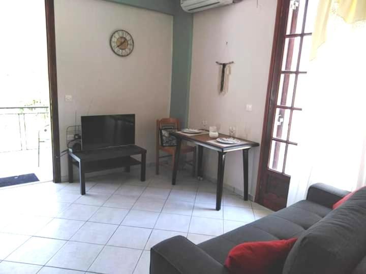 Apartment Lefkada Two Bedroom Nikiana