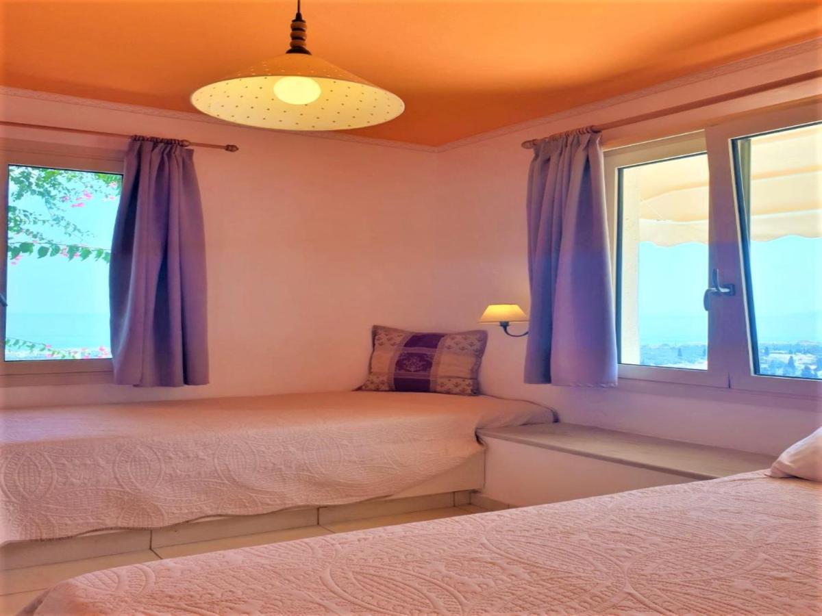 Entire Full View 3 Bedrooms 3 Bathrooms 3 Kitchens Hersonissos (Crete)