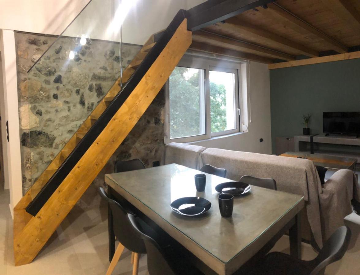 Fontana Leone Apartment *