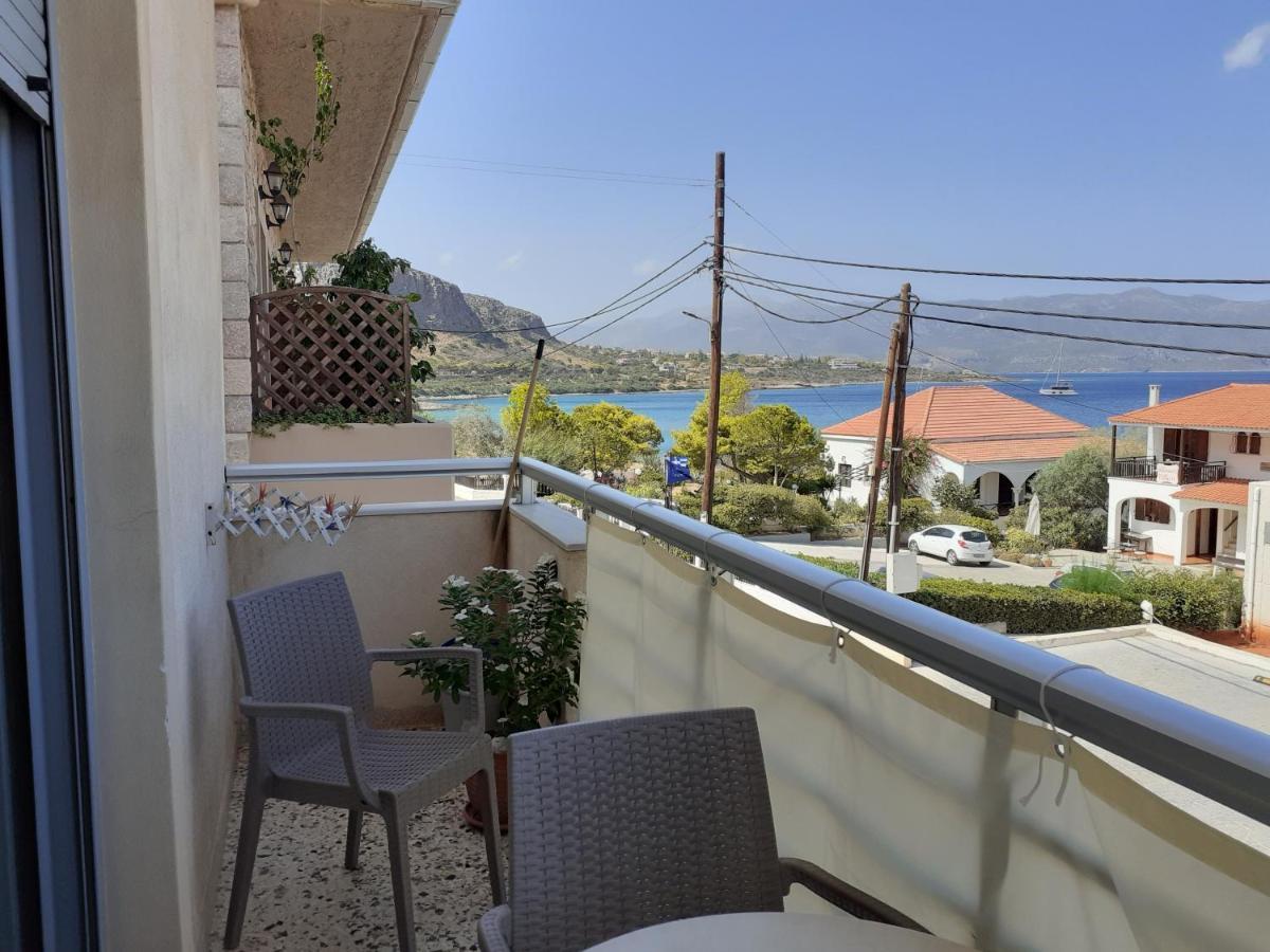 Kritikos Apartment