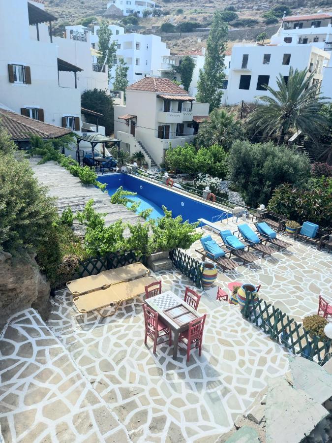 Villa Rena 3* Batsi (Andros)