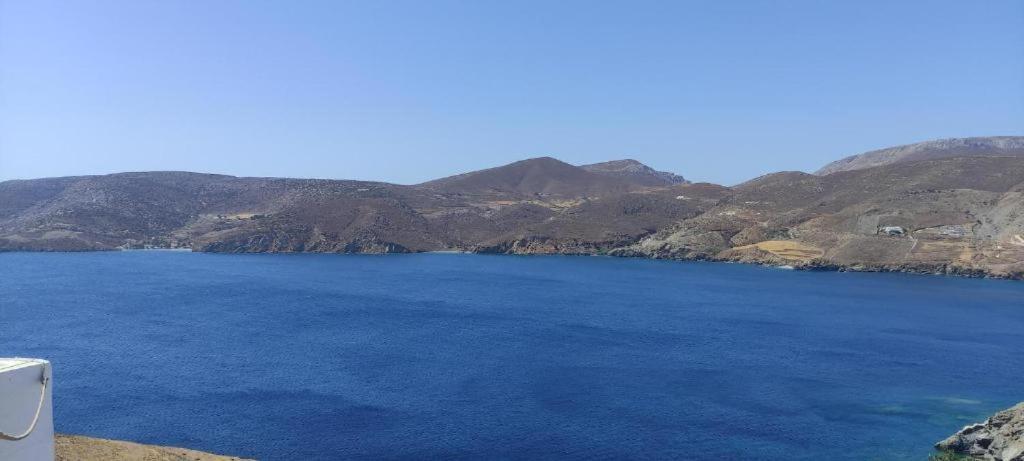 Hotel Asvestoti Mesonettes Blue Light σιελ μεζονετεs Pera Gyalos